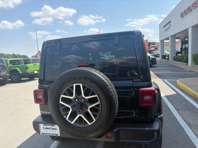 2025 Jeep Wrangler 4-Door Sahara 4x4
