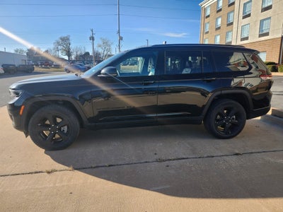 2023 Jeep Grand Cherokee L Altitude 4x2