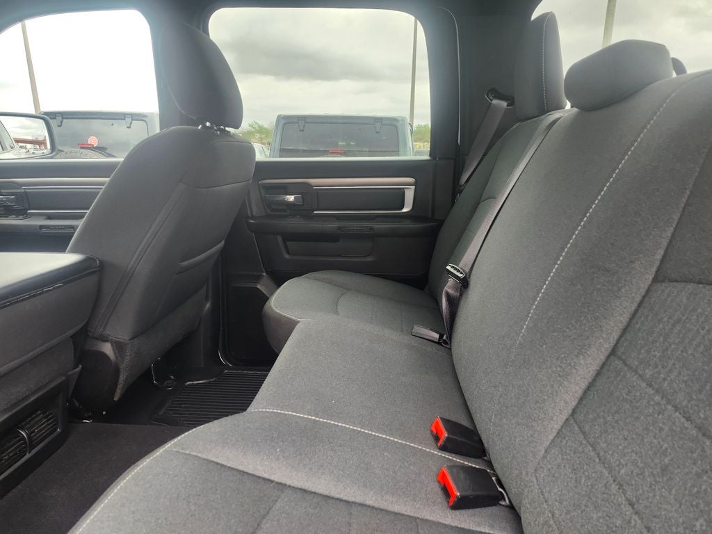 2024 RAM 1500 Classic Warlock Crew Cab 4x4 5'7' Box