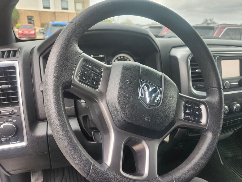 2024 RAM 1500 Classic Warlock Crew Cab 4x4 5'7' Box