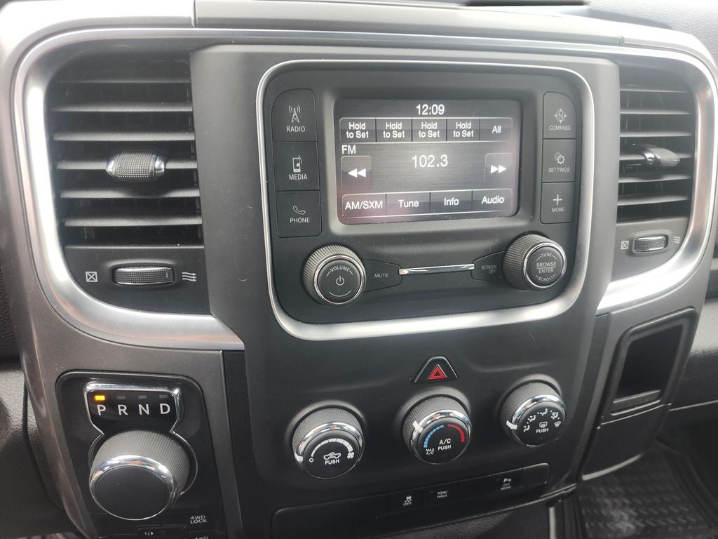 2024 RAM 1500 Classic Warlock Crew Cab 4x4 5'7' Box