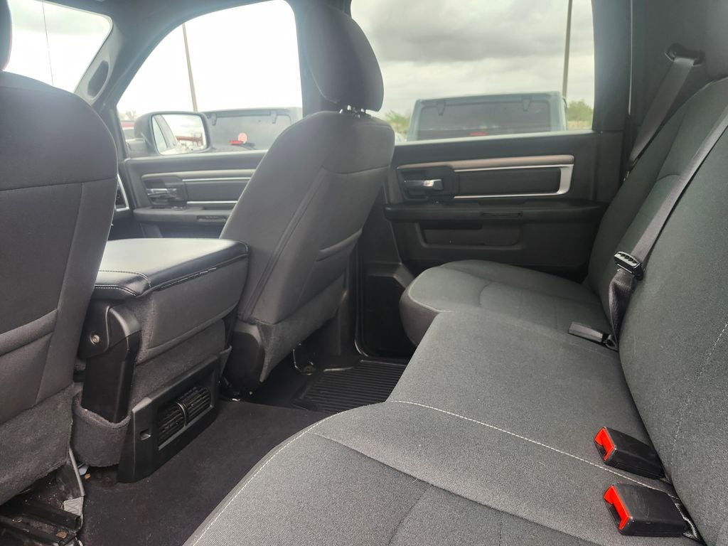 2024 RAM 1500 Classic Warlock Crew Cab 4x4 5'7' Box