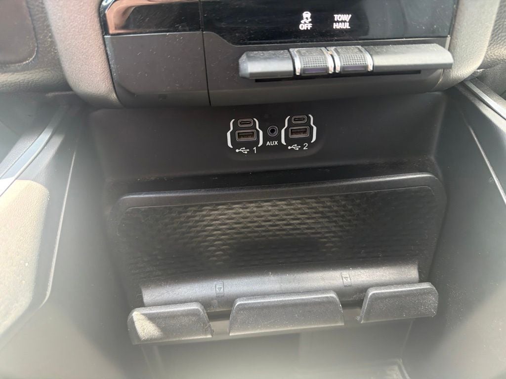 2021 RAM 1500 Big Horn Crew Cab 4x2 5'7' Box