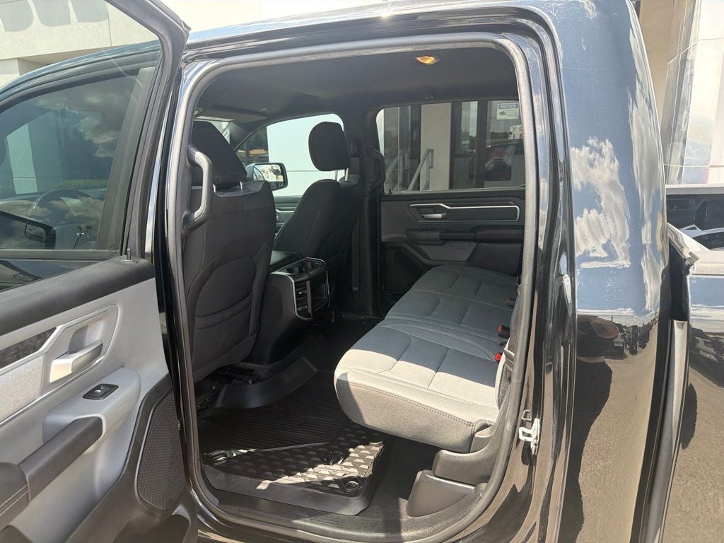 2021 RAM 1500 Big Horn Crew Cab 4x2 5'7' Box