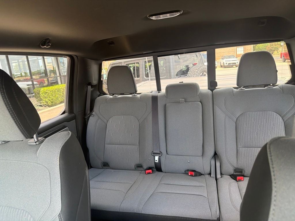 2022 RAM 1500 Lone Star Crew Cab 4x2 5'7' Box