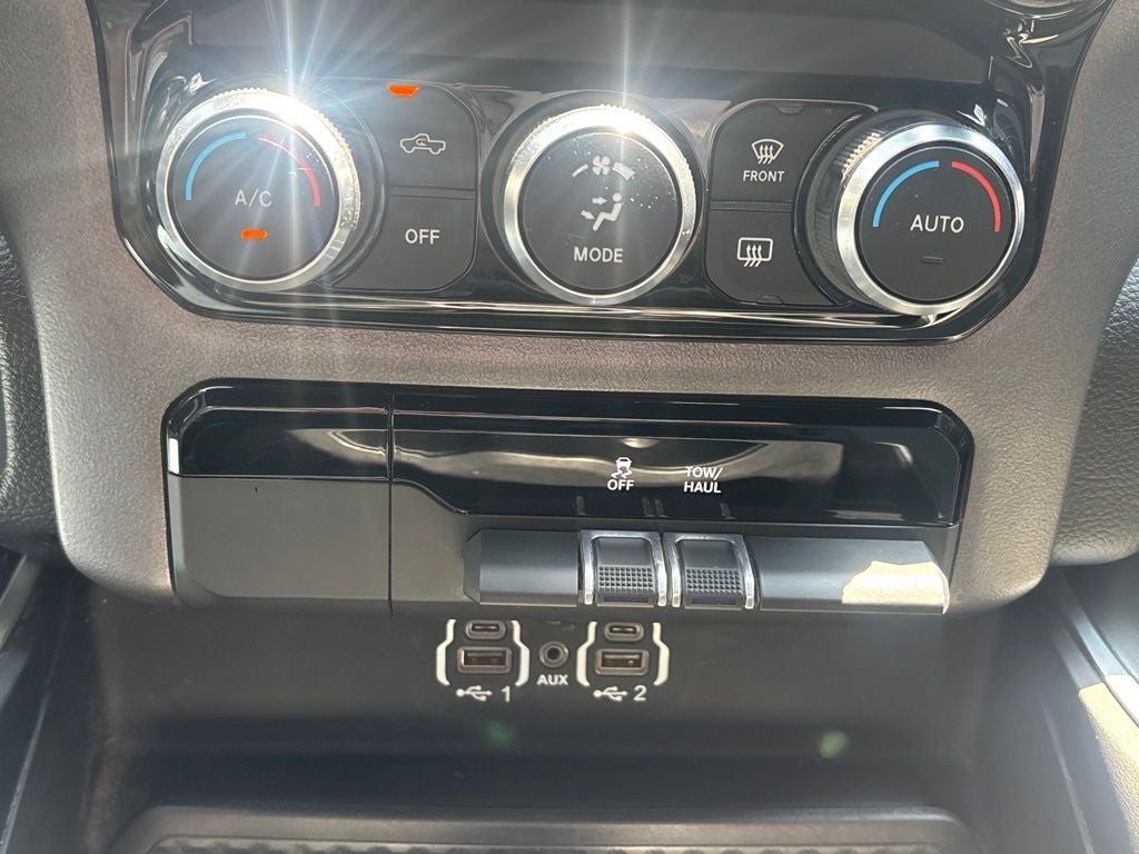 2021 RAM 1500 Big Horn Crew Cab 4x2 5'7' Box