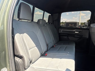 2021 RAM 1500 Big Horn Crew Cab 4x2 5'7' Box