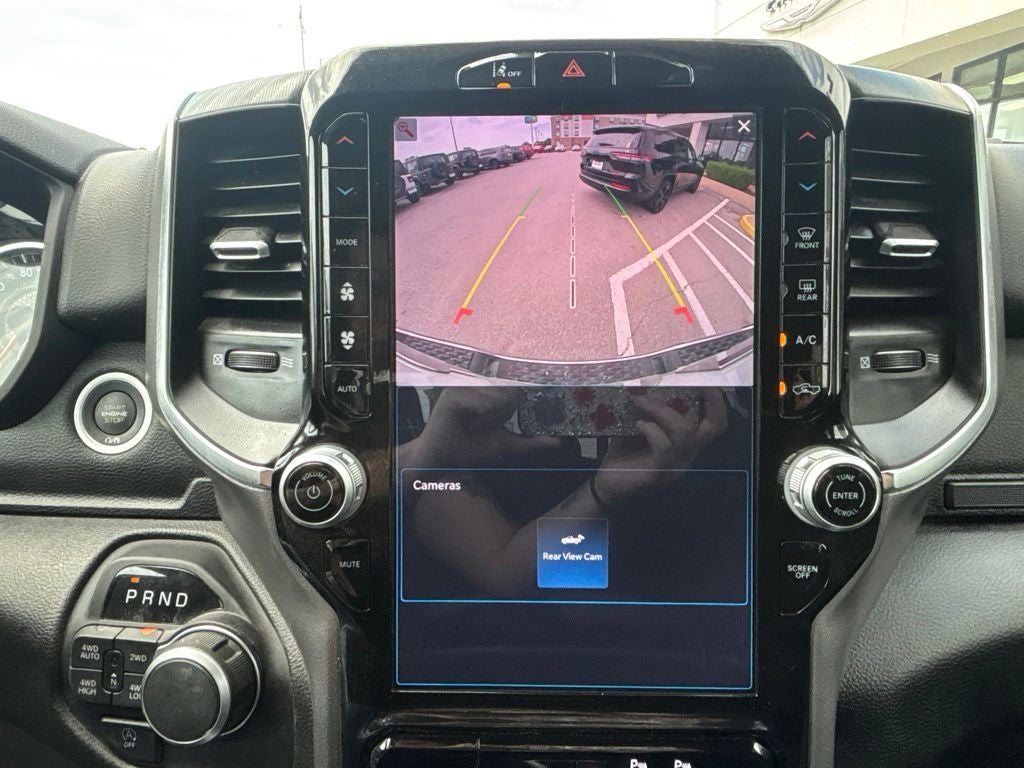 2025 RAM 1500 Big Horn Crew Cab 4x4 5'7' Box