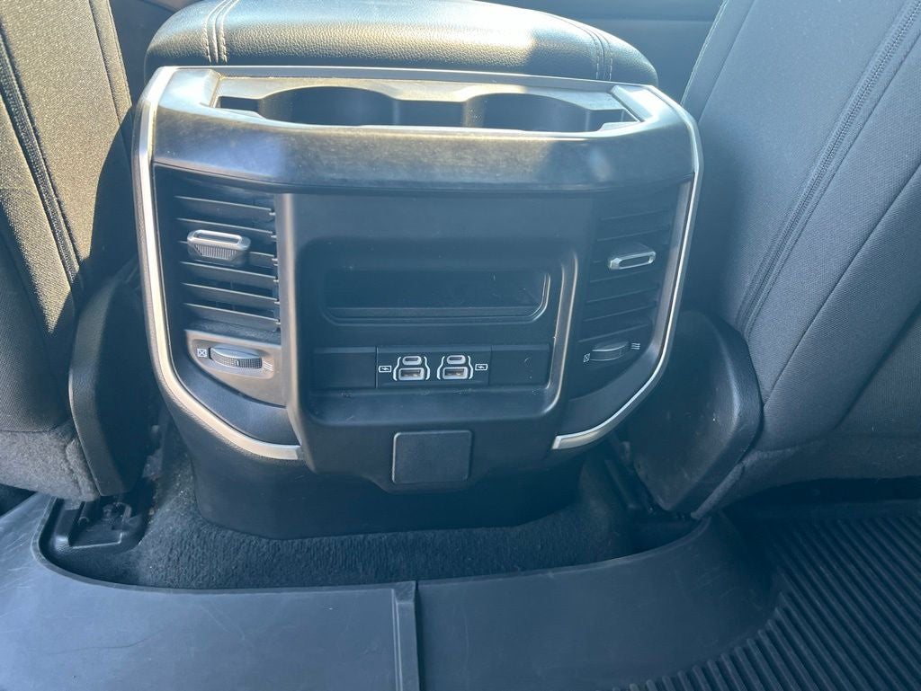 2023 RAM 1500 Big Horn Crew Cab 4x4 5'7' Box