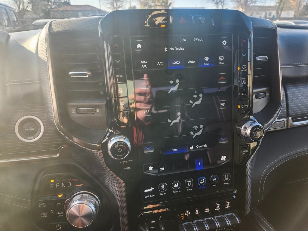 2021 RAM 1500 Limited Crew Cab 4x4 5'7' Box