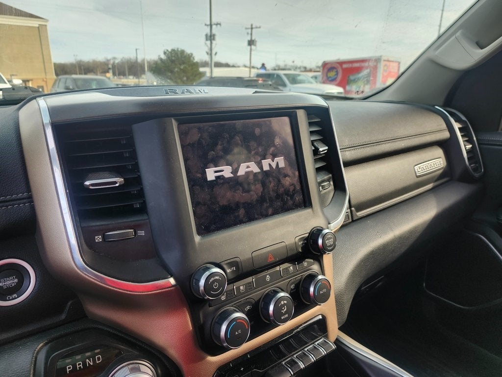 2022 RAM 1500 Laramie Crew Cab 4x4 5'7' Box