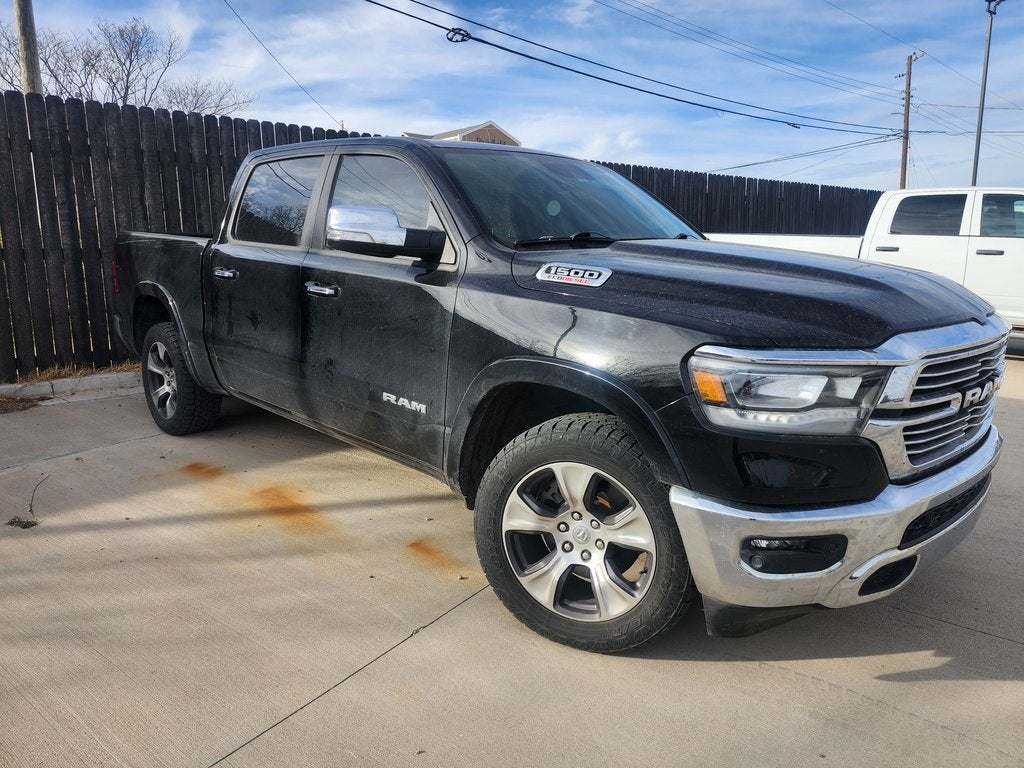 2022 RAM 1500 Laramie Crew Cab 4x4 5'7' Box