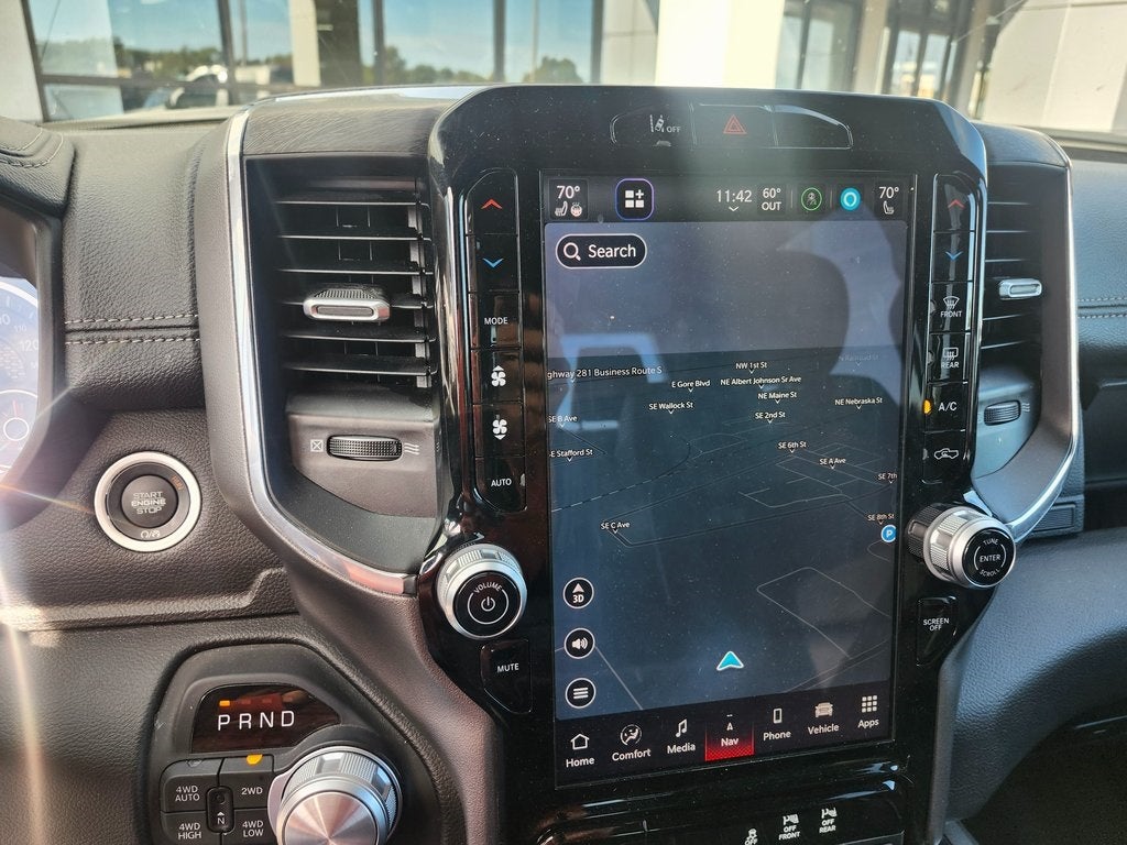 2025 RAM 1500 Laramie Crew Cab 4x4 5'7' Box