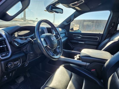 2020 RAM 1500 Laramie Crew Cab 4x4 5'7' Box