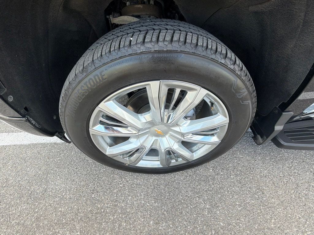 2022 Chevrolet Silverado 1500 4WD Crew Cab Short Bed High Country