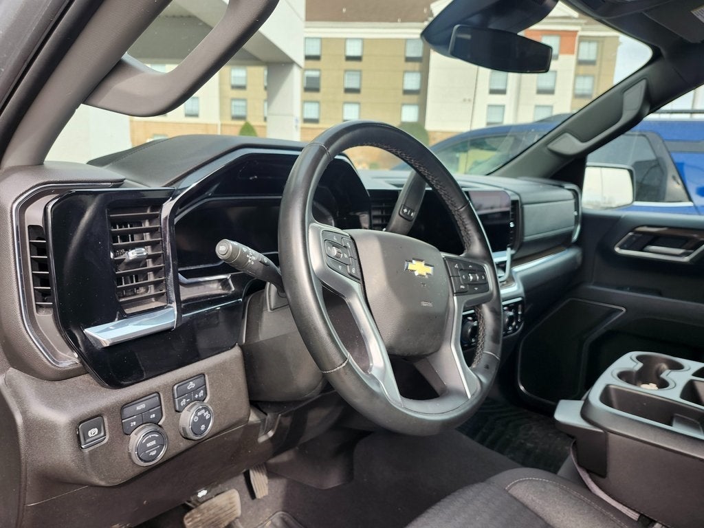 2025 Chevrolet Silverado 1500 4WD Crew Cab Standard Bed LT