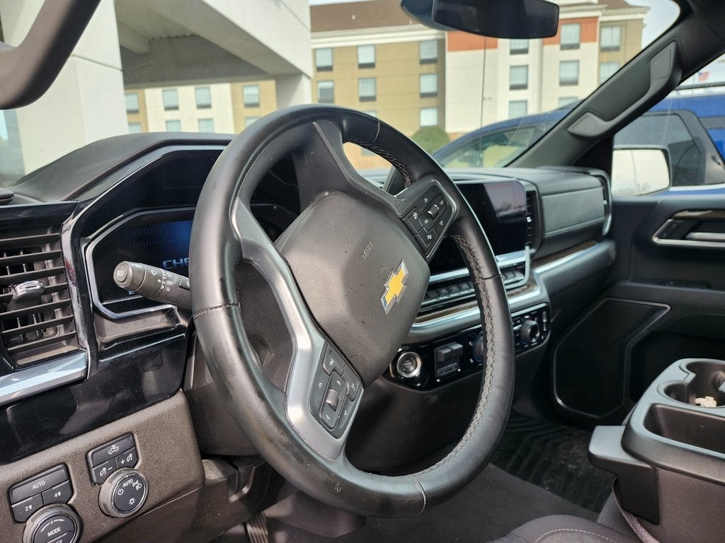 2025 Chevrolet Silverado 1500 4WD Crew Cab Standard Bed LT