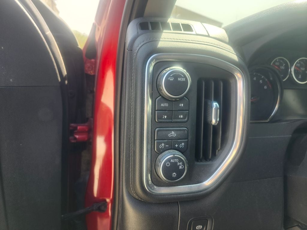 2021 Chevrolet Silverado 1500 4WD Crew Cab Short Bed LT