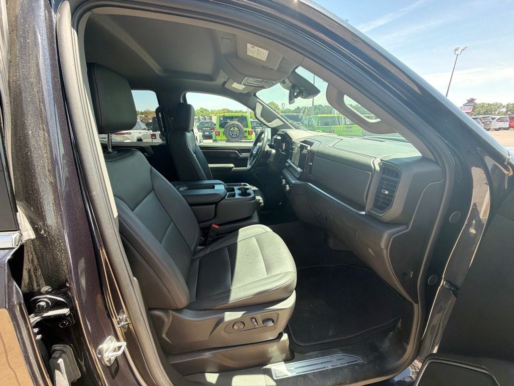 2026 GMC Sierra 1500 Crew Cab, Short Bed, SLT, 4WD