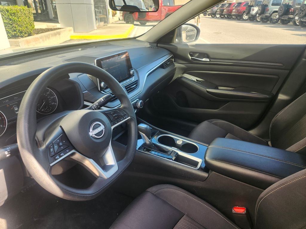 2024 Nissan Altima SV FWD