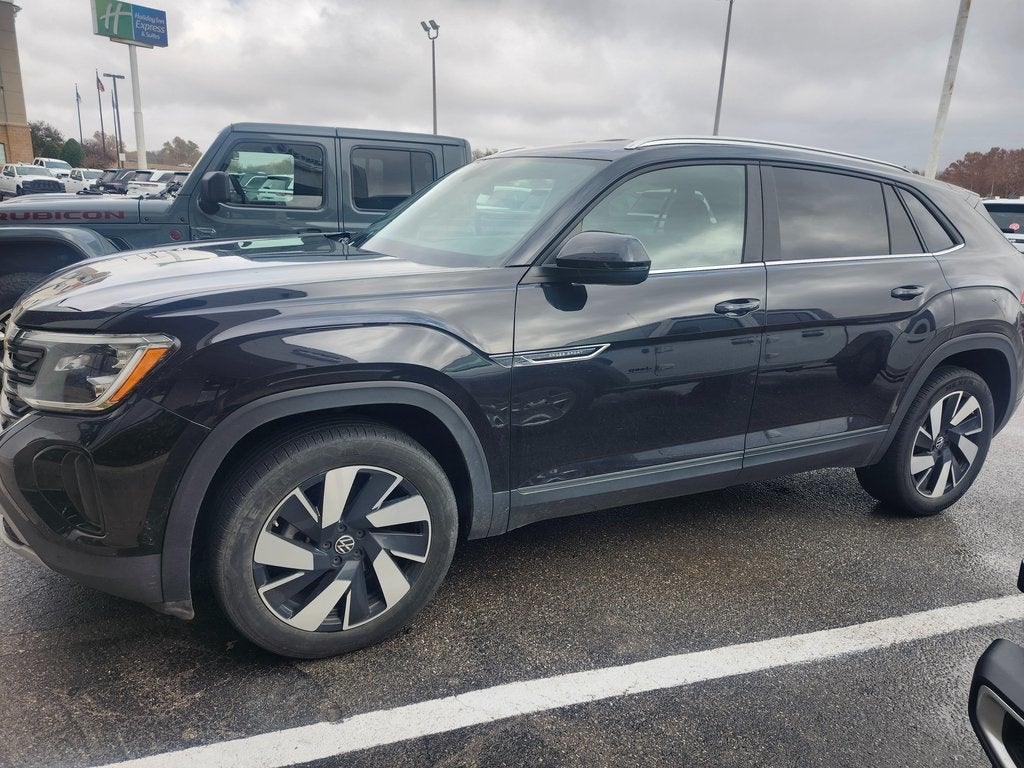 2024 Volkswagen Atlas Cross Sport 2.0T SE w/Technology