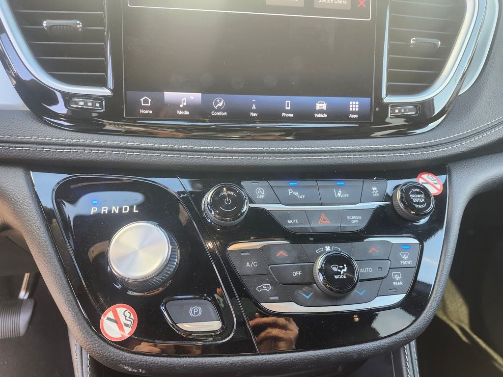 2025 Chrysler Pacifica Limited