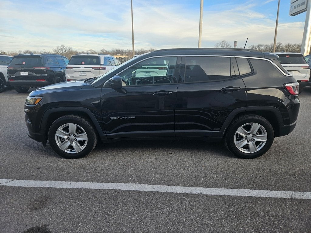2022 Jeep Compass Latitude FWD
