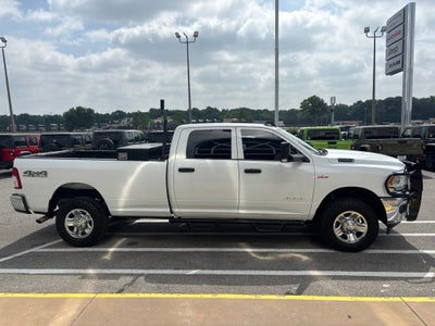 2022 RAM 2500 Tradesman Crew Cab 4x4 8' Box