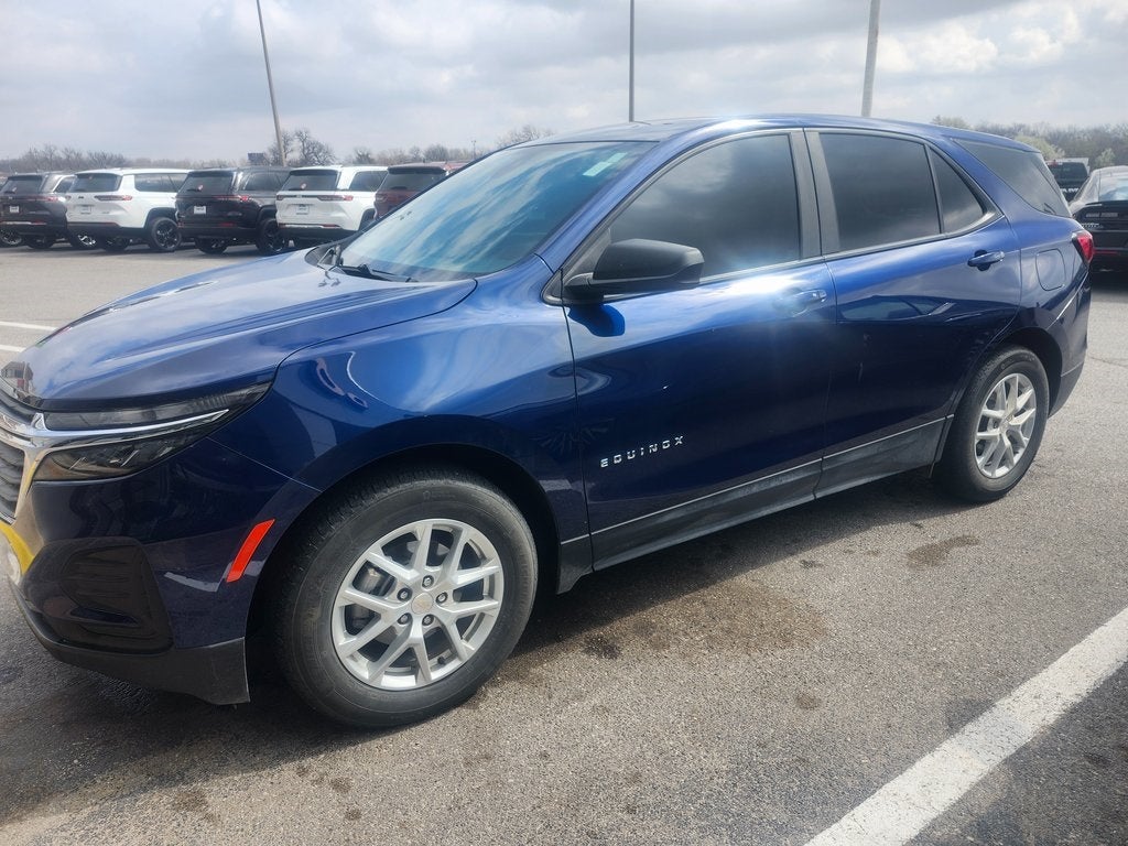 2023 Chevrolet Equinox FWD LS