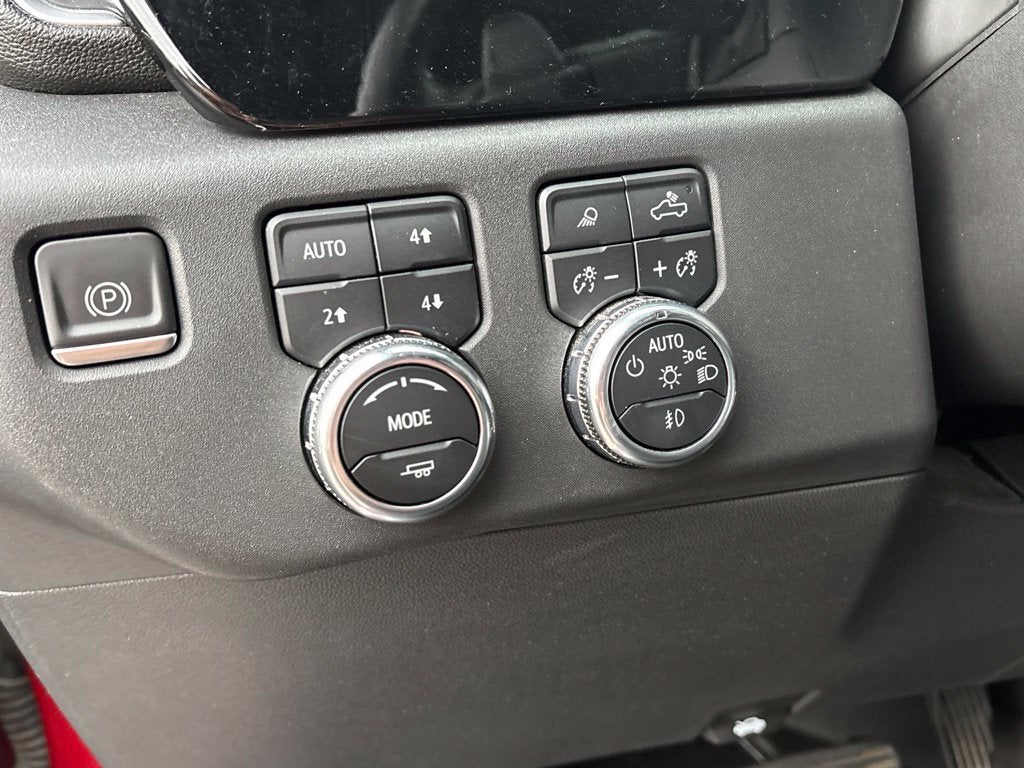 2023 GMC Sierra 1500 4WD Crew Cab Short Box SLT