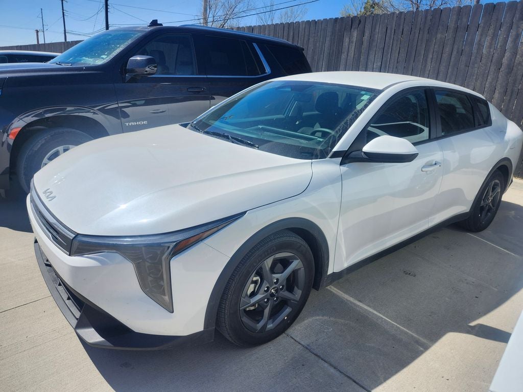 2025 Kia K4 LXS