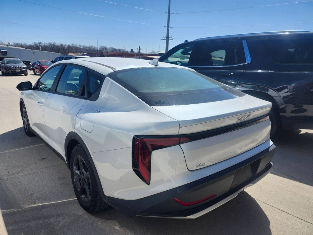 2025 Kia K4 LXS