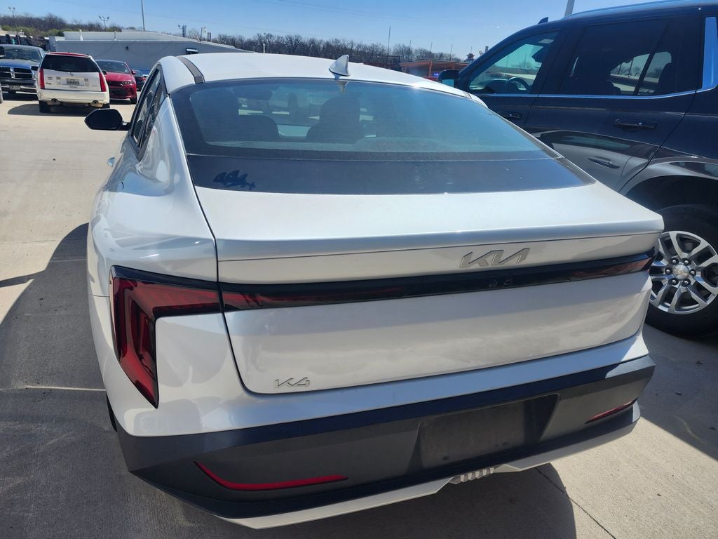 2025 Kia K4 LXS