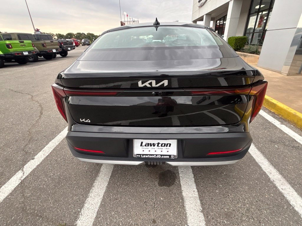2025 Kia K4 LXS