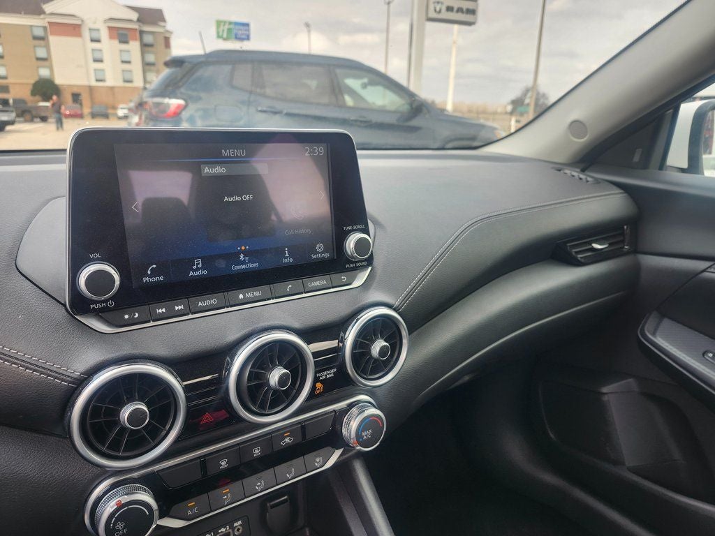 2024 Nissan Sentra SV Xtronic CVT