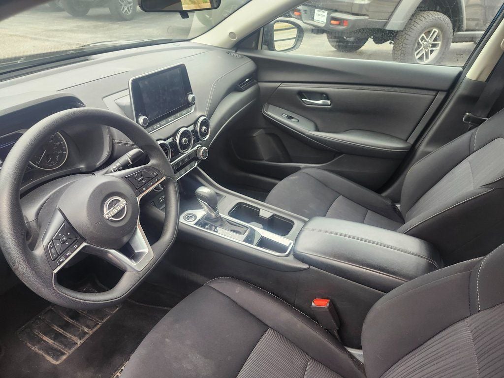 2024 Nissan Sentra SV Xtronic CVT
