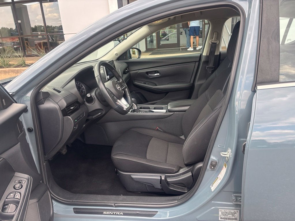 2024 Nissan Sentra SV Xtronic CVT