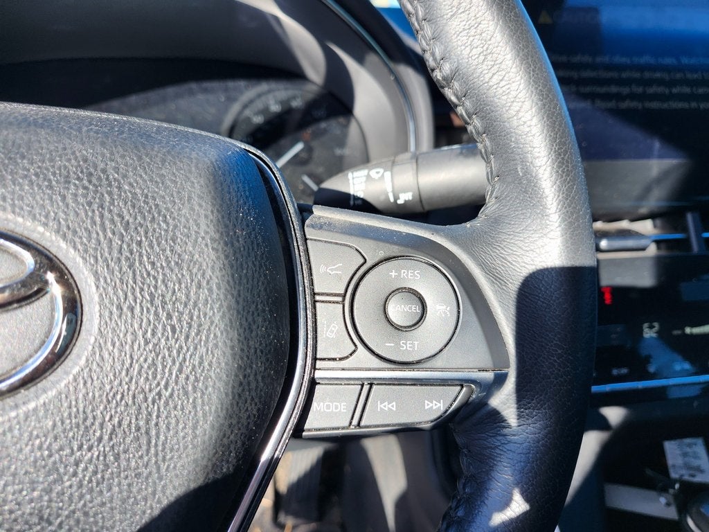 2022 Toyota Avalon XLE