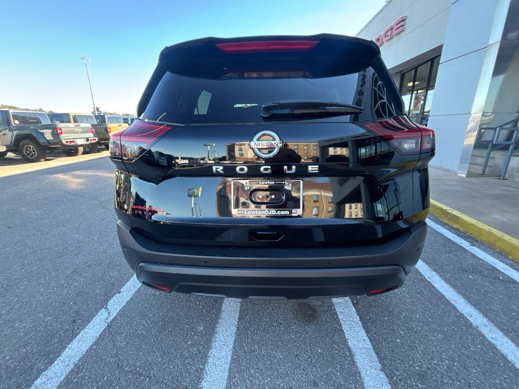 2021 Nissan Rogue S FWD