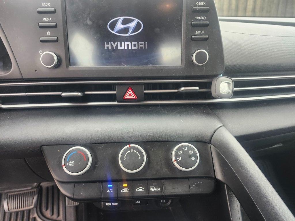 2021 Hyundai Elantra SE