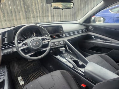 2021 Hyundai Elantra SE