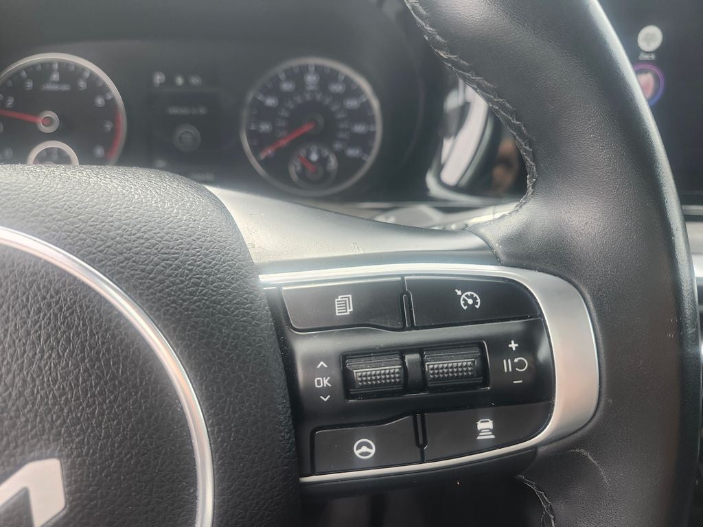 2022 Kia K5 EX