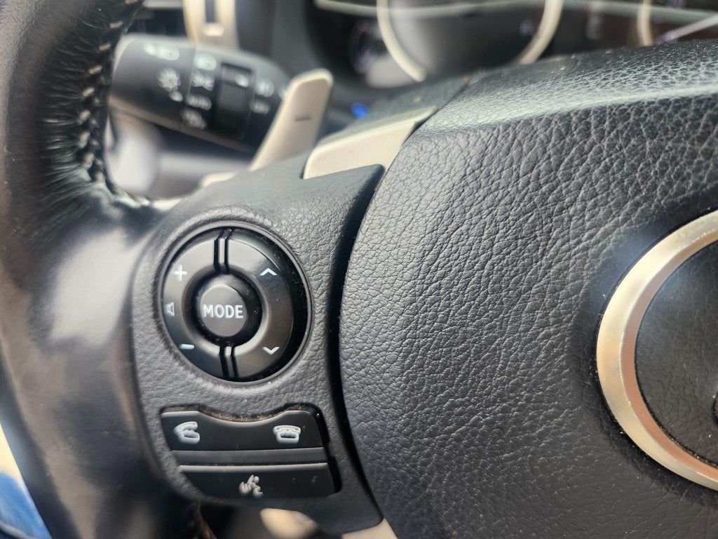 2016 Lexus IS 200t 200t