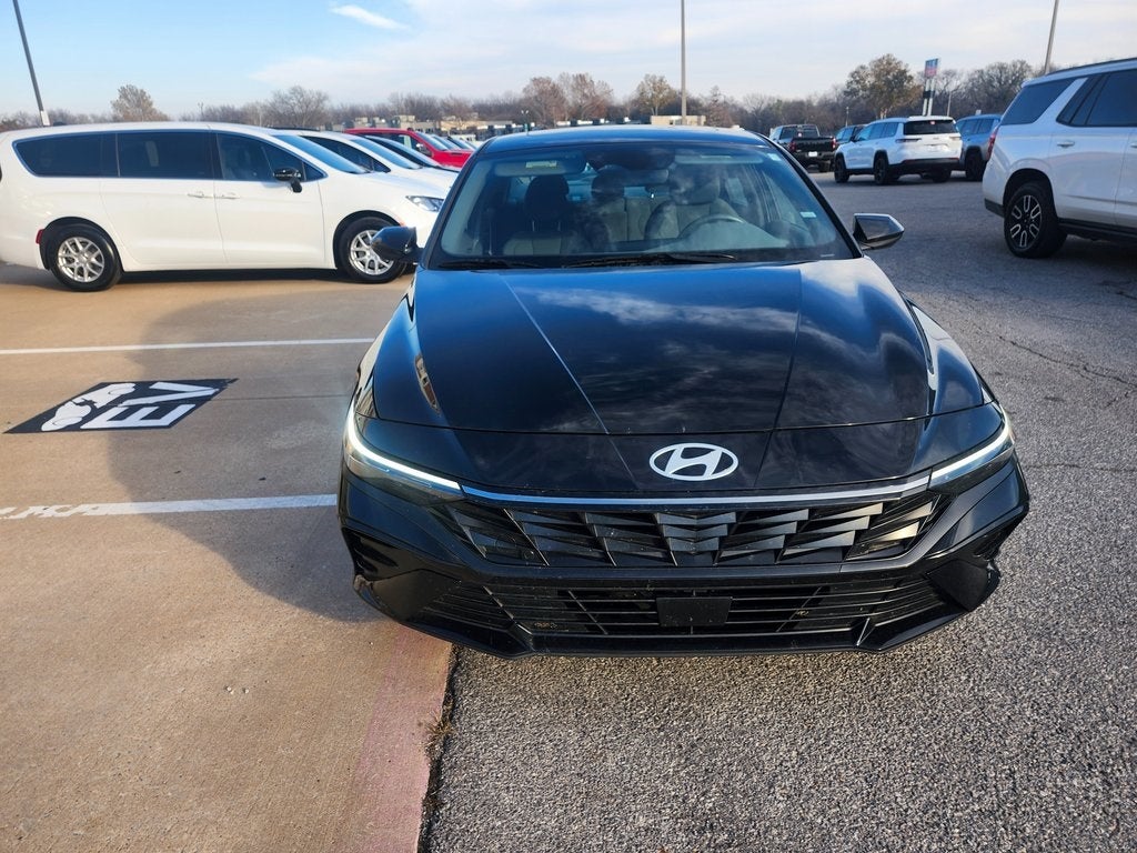 2025 Hyundai Elantra SEL Convenience