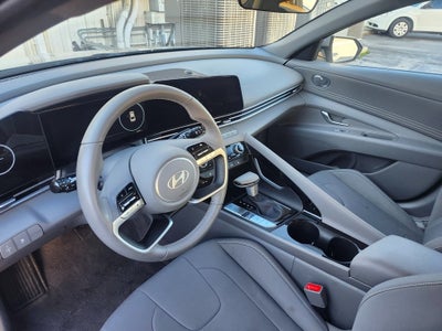 2025 Hyundai Elantra SEL Convenience