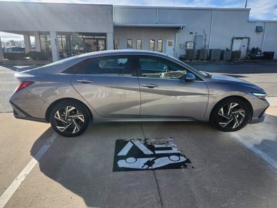 2025 Hyundai Elantra SEL Convenience