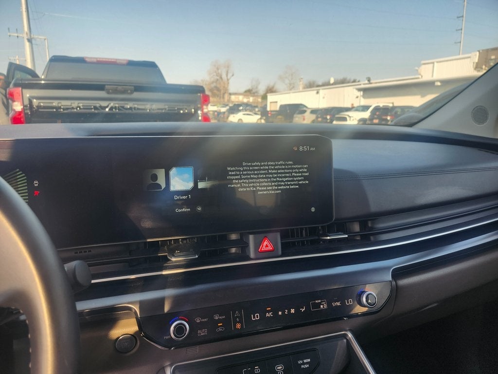 2025 Kia Carnival LXS