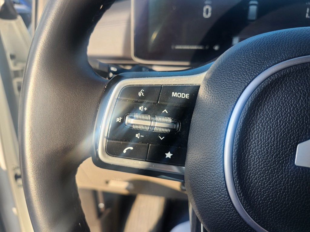 2025 Kia Carnival LXS