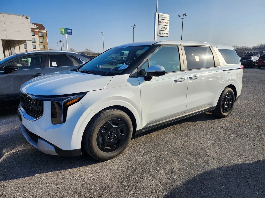 2025 Kia Carnival LXS