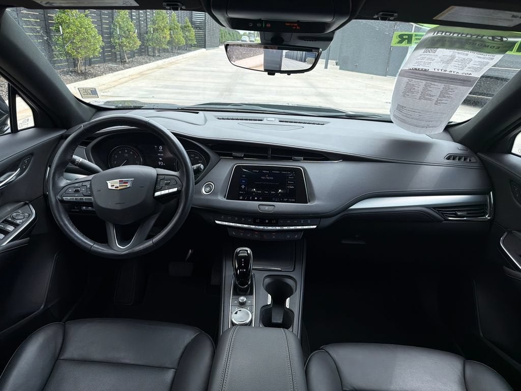 2023 Cadillac XT4 FWD Premium Luxury